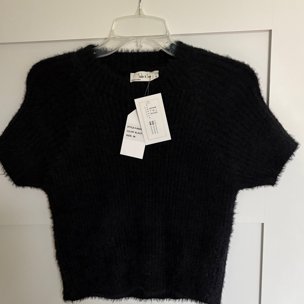 Sadie & Sage Black Crew Neck Sweater